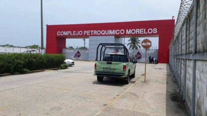 Amenaza de bomba en Coatzacoalcos: Desalojan a 300 trabajadores del complejo Petroquímico Morelos
