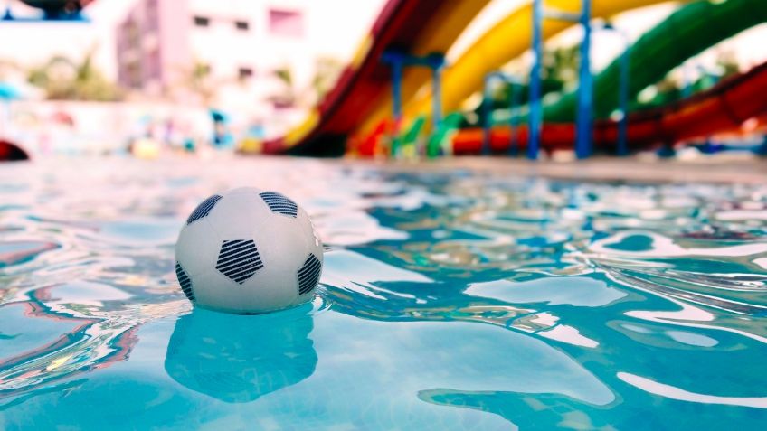 Bomberos de Hermosillo reaniman a un menor de 3 años tras ahogarse en la alberca de un hotel