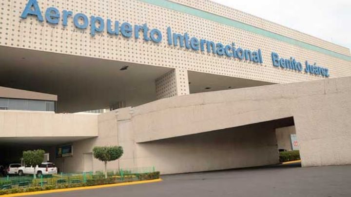 Ejemplo a seguir: Oficial de la CDMX encuentra 50 mil pesos en el Aeropuerto y los regresa a su dueño