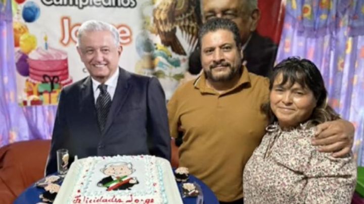 VIDEO: Con un 'AMLO Fest', sujeto celebra su cumpleaños; foto del presidente decoró el lugar