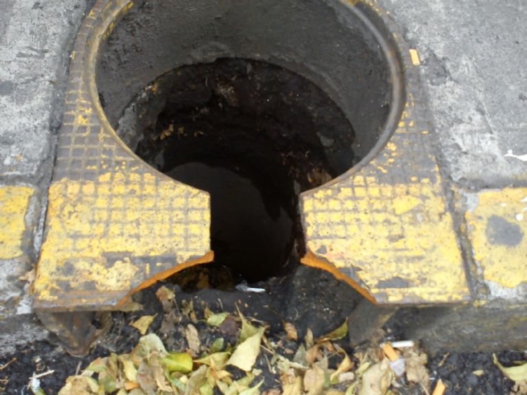 Coladera sin tapa en CDMX