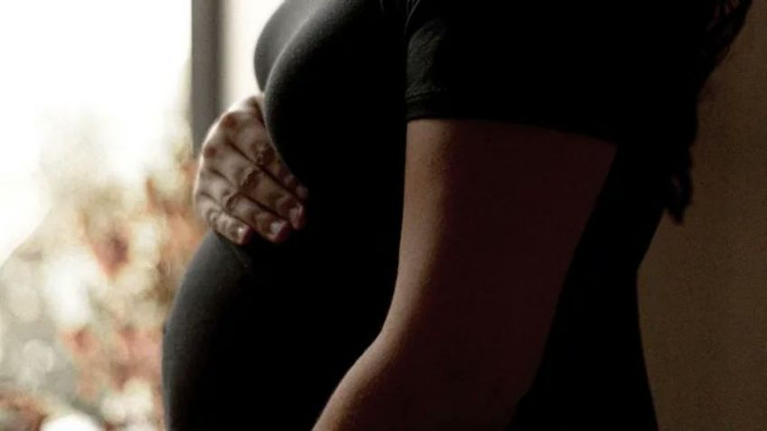 Médicos del IMSS en Yucatán dejan feto sin vida dentro de una mujer 4 días; acusan negligencia