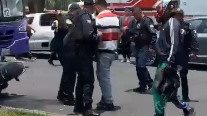 VIDEO: Policías arman la campal contra motociclista drogado en la alcaldía Venustiano Carranza