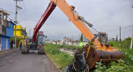 Tras fuertes inundaciones, retiran 5mil toneladas de basura del río y drenaje en Naucalpan, Edomex