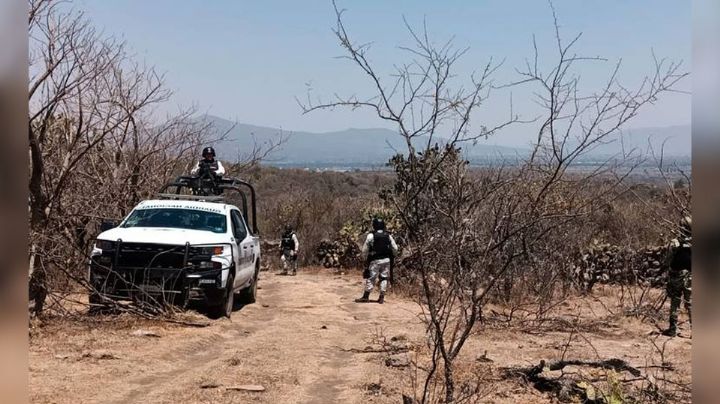 En medio de un predio baldío, abandonan el cuerpo de un hombre en Guanajuato; fue violentado