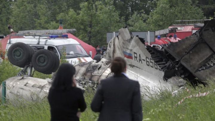 Imágenes fuertes: Avión se desploma y estrella en California, Estados Unidos; hay seis muertos