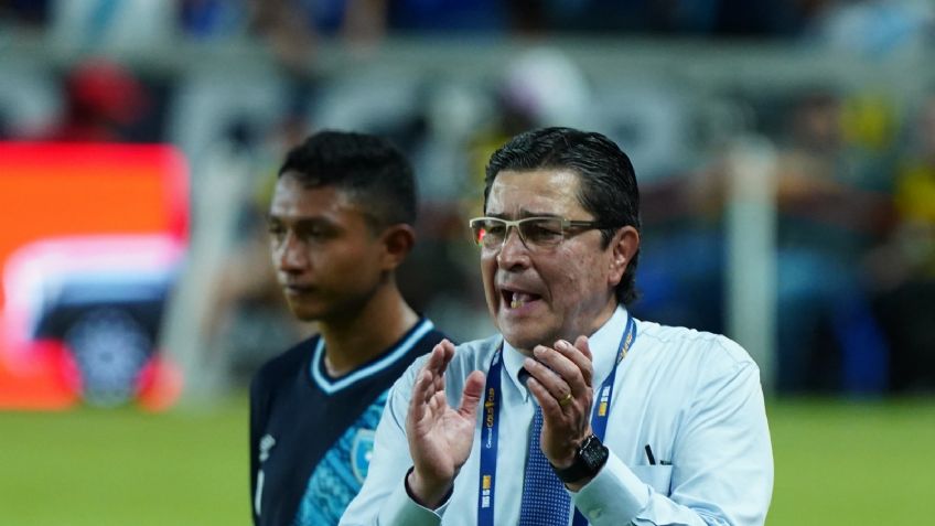 Luis Fernando Tena revela la razón por la que cantó el himno nacional de Guatemala en la Copa Oro