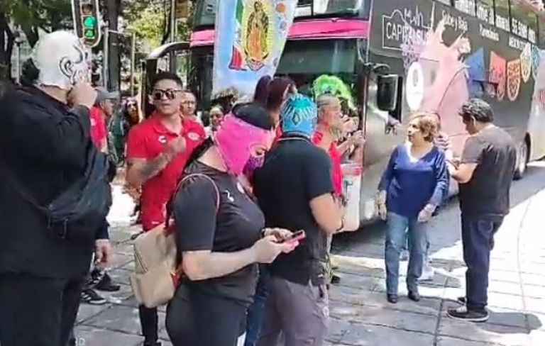 Peregrinación de luchadores en CDMX