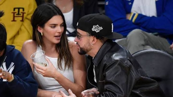 (VIDEO) Sí hay amor: Bad Bunny salva a Kendall Jenner de caer en pleno concierto de Drake