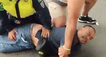 VIDEO: Chofer de microbús golpea a policías en avenida Tláhuac, la SSC se defiende