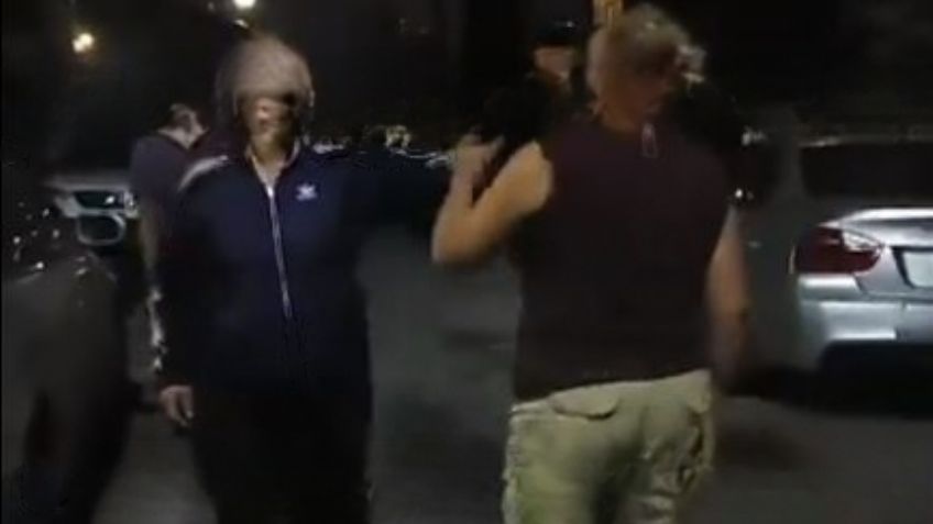 VIDEO: Dos vecinas de Ecatepec se pelean y arman campal en la fila de los esquites, se hacen virales