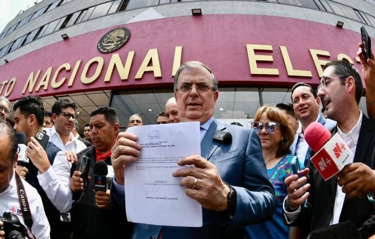 Marcelo Ebrard y AMLO