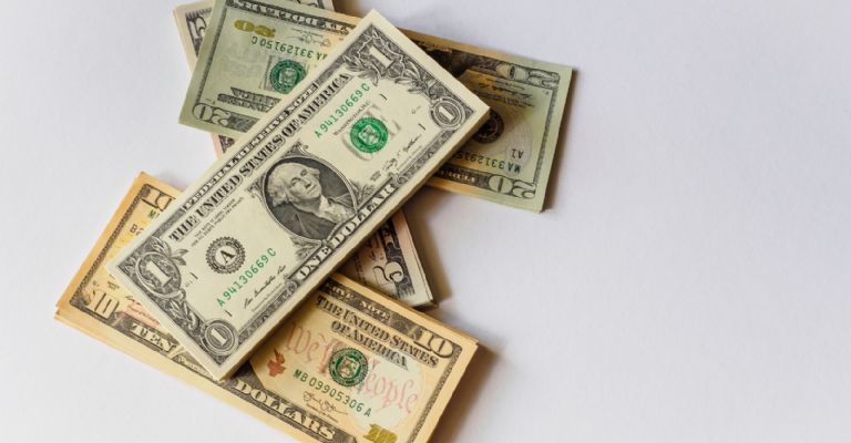 Así comienza el dólar este domingo 15 de octubre