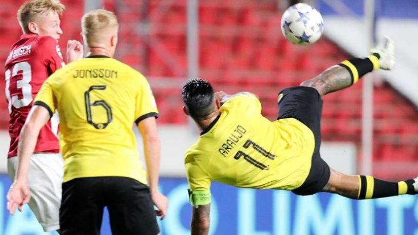 AEK de Orbelín Pineda pierde en el primer juego de playoff de Champions League