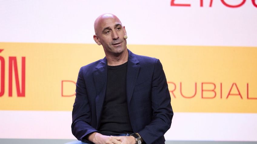 Luis Rubiales sorprende con su renuncia a la RFEF: "Es evidente que no puedo volver"
