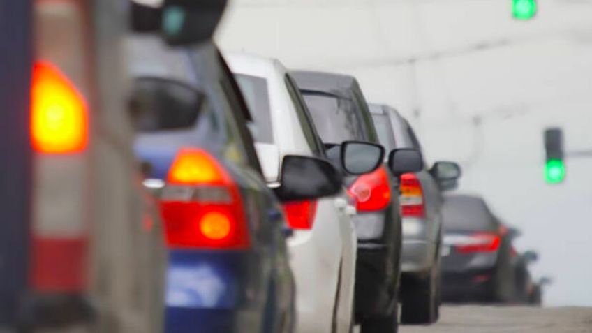 Que no te multen: Estos son los autos que descansan este sábado en la CDMX y Edomex