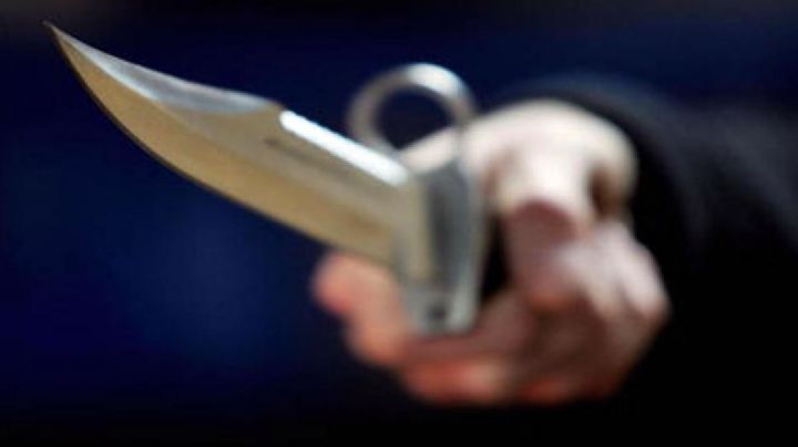 Arrestan a adolescente por apuñalar a una menor en un restaurante de comida rápida