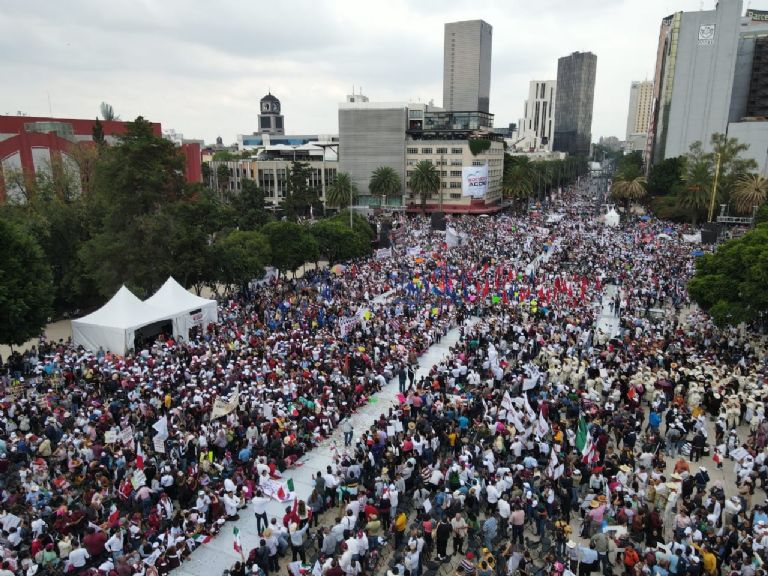 Adán Augusto en el Monumento a la Revolución