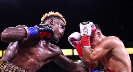 ¡Por culpa del 'Canelo'! La OMB dará fuerte 'golpe' a Jermell Charlo por pelear contra el mexicano