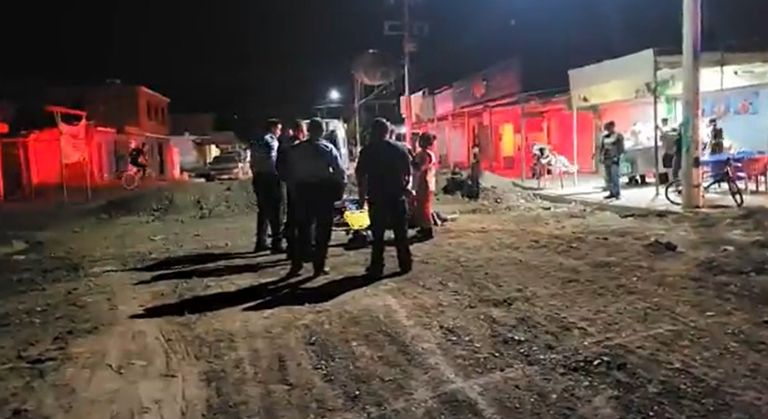 Autoridades atienden accidente en Ciudad Obregón, Sonora. Foto: Facebook