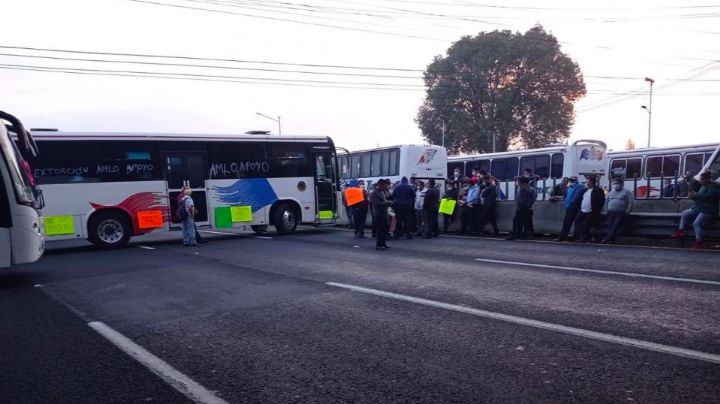 Viernes de tráfico denso en CDMX: 6 bloqueos, 1 marcha y transportistas colapsan la urbe
