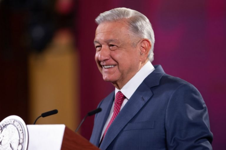 En la imagen el presidente AMLO en su tradicional conferencia de prensa. Foto: Internet