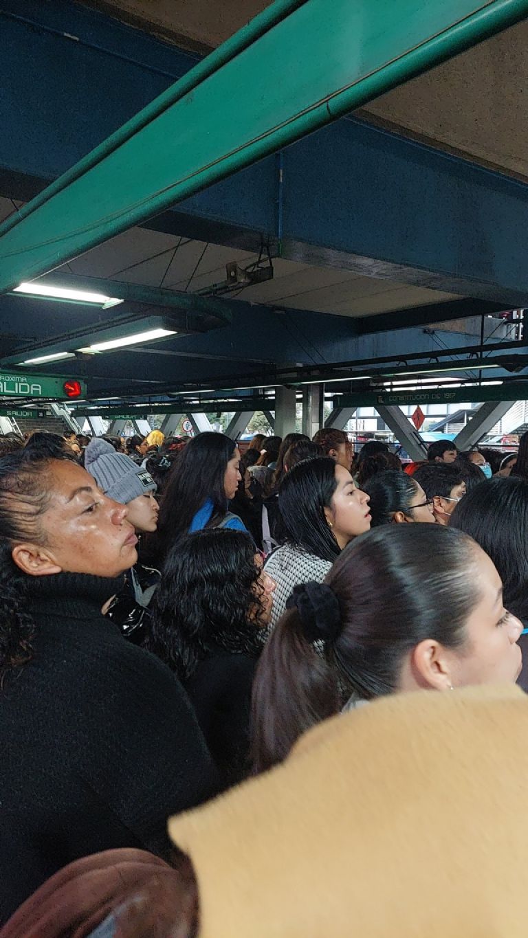 Caos en el Metro de la CDMX