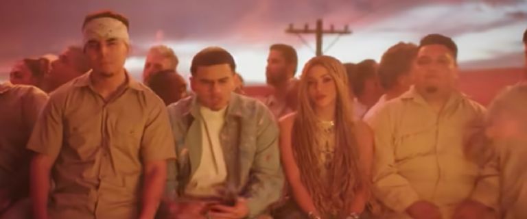 Shakira y Fuerza Regia 