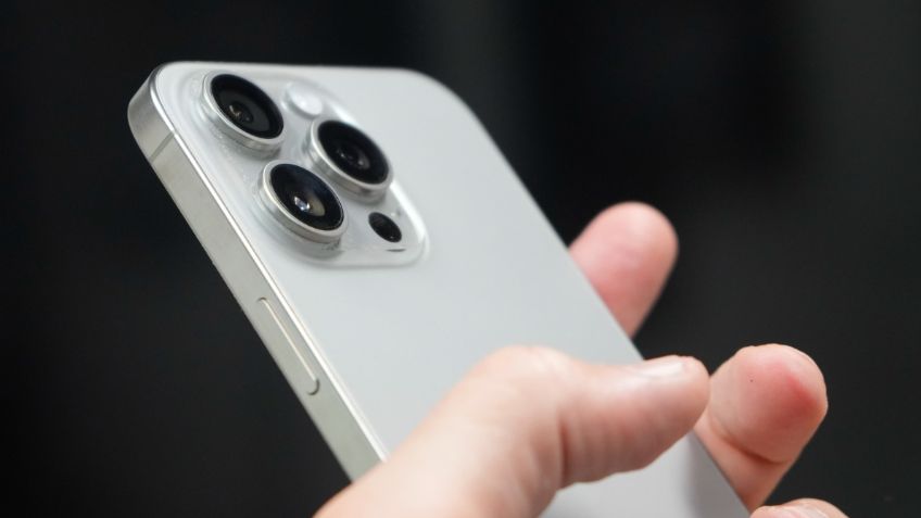 (VIDEO) Y todo por un iPhone: Clientes en Dubai se pelean por tener este nuevo dispositivo