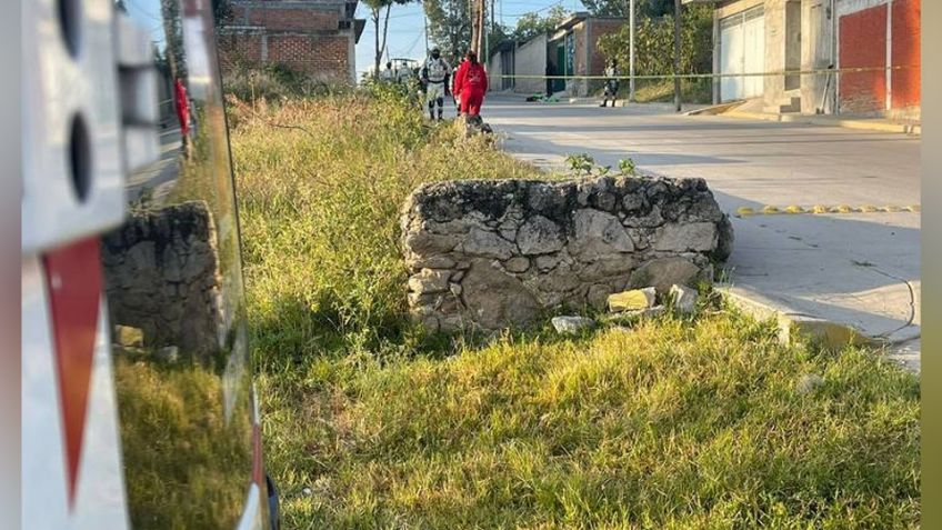 En medio de un predio baldío, autoridades localizan el cadáver de un hombre en Guanajuato