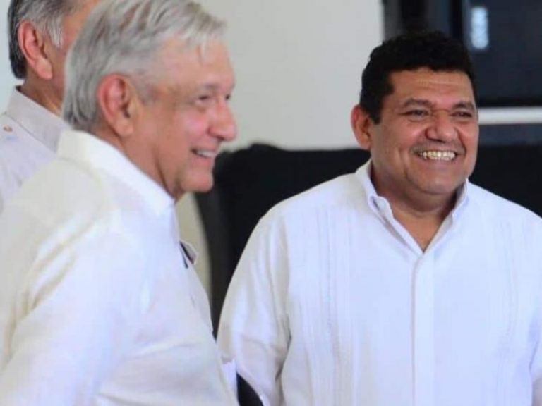 AMLO 'destapa' a Javier May como candidato a la gubernatura de Tabasco. Foto: Internet