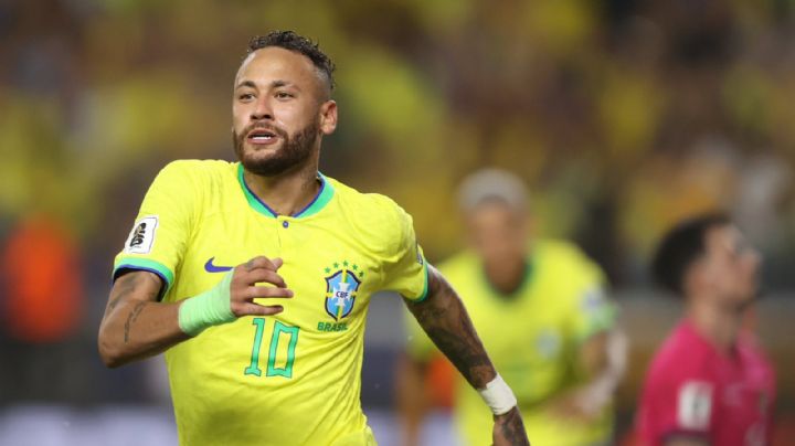Neymar no cree ser mejor que Pelé tras batir su récord histórico de goleo