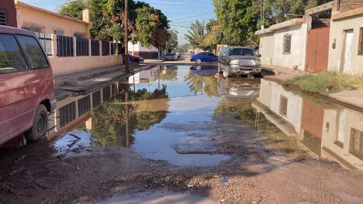 Hartos de los encharcamientos, vecinos de las Cortinas cerrarían la calle como protesta