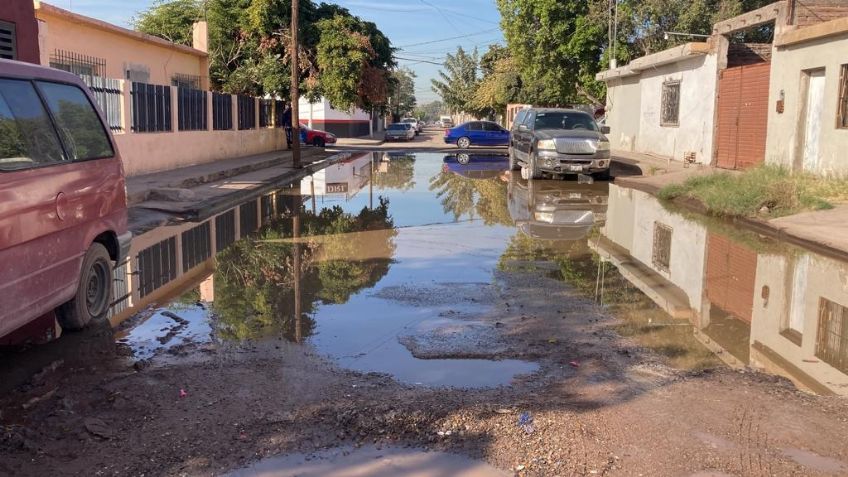 Hartos de los encharcamientos, vecinos de las Cortinas cerrarían la calle como protesta