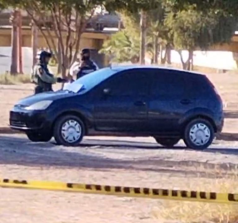 Los restos humanos fueron hallados dentro de un auto en Ciudad Obregón