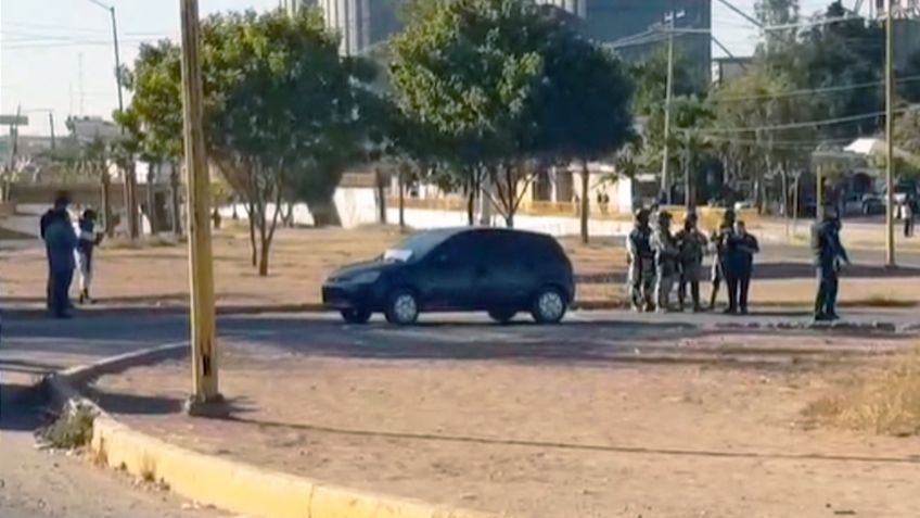 Ciudad Obregón: Encuentran restos humanos y narcomensaje dentro de vehículo abandonado