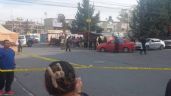 Sicarios armados ejecutan a balazos a pareja en tianguis de Coacalco; les dieron 10 tiros