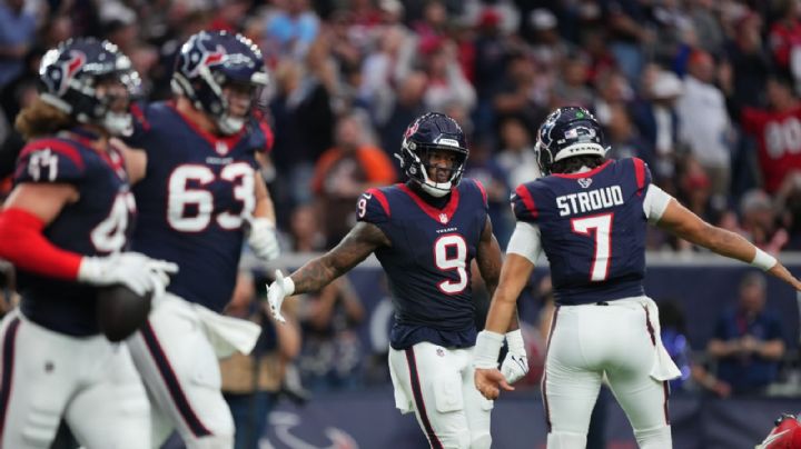 Houston Texans propina paliza a Browns y son los primeros en superar la ronda de comodines