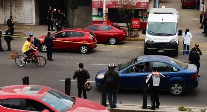 Sicarios armados asesinan a balazos a hombre en Iztacalco; le dispararon en una tienda