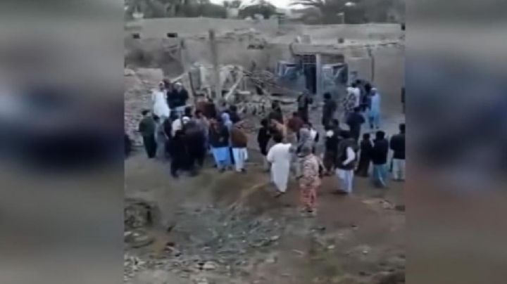 Pakistán halla escondites terroristas en Irán y los ataca; mueren 9 mujeres y niños