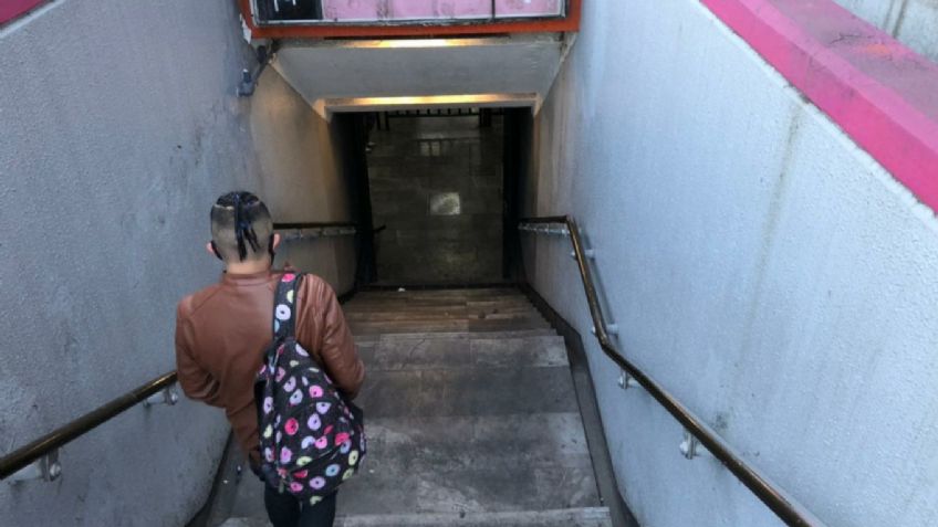 Tenía cerca de 40 años: Hallan a hombre sin vida en las escaleras del Metro Pantitlán
