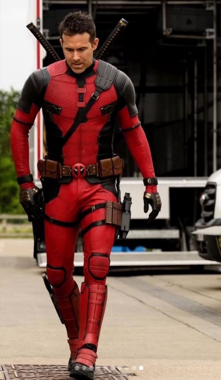 Ryan Reynolds desata emoción con una nueva imagen de 'Deadpool 3' y el regreso de 'Wolverine'