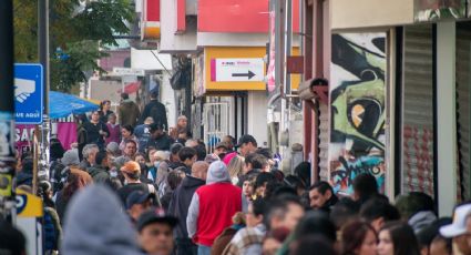 Capitalinos abarrotan oficinas del INE en CDMX para tramitar su credencial para votar