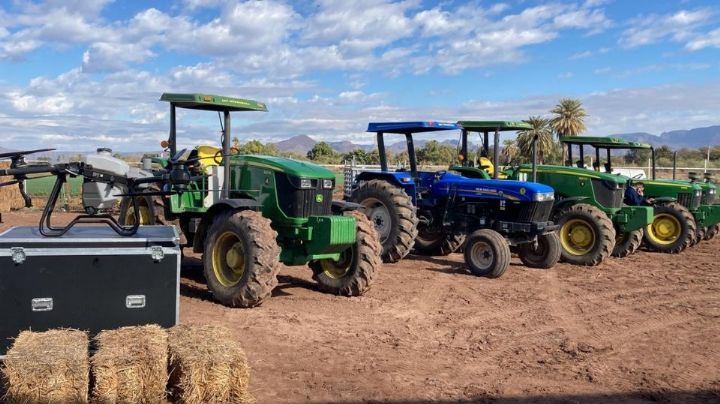 Entregan apoyos para productores Yaquis en Vícam