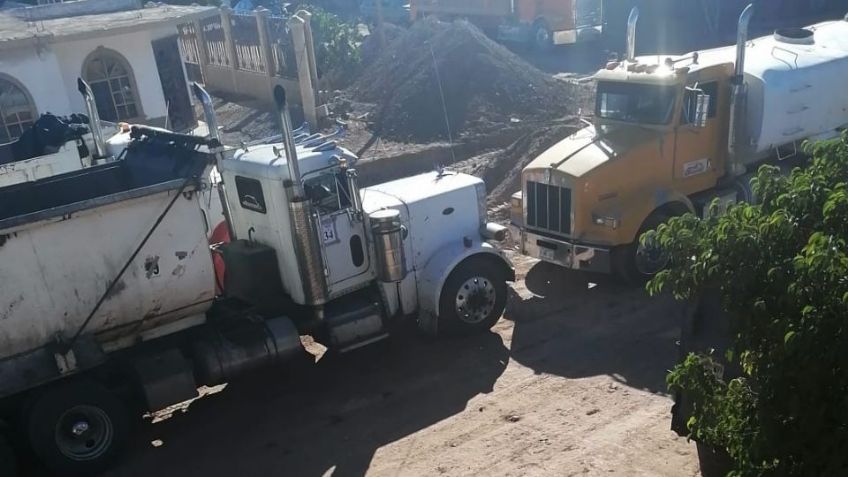 Transportistas ‘pelean’ y retardan obra en Empalme; vecinos piden intervengan autoridades