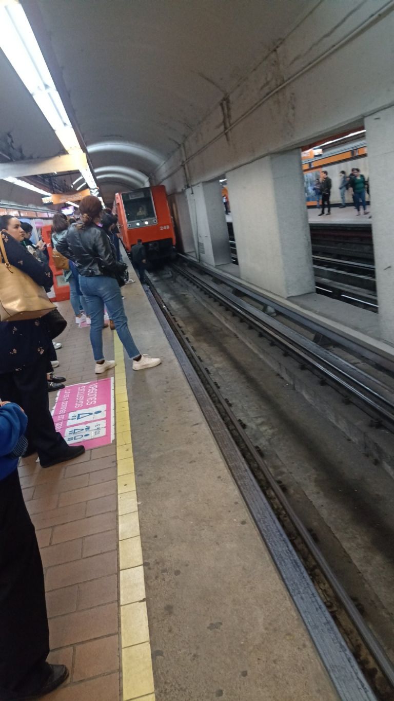 Retrasos en la Línea 7 del Metro