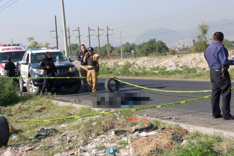 Cuerpo abandonado en Tonatitla