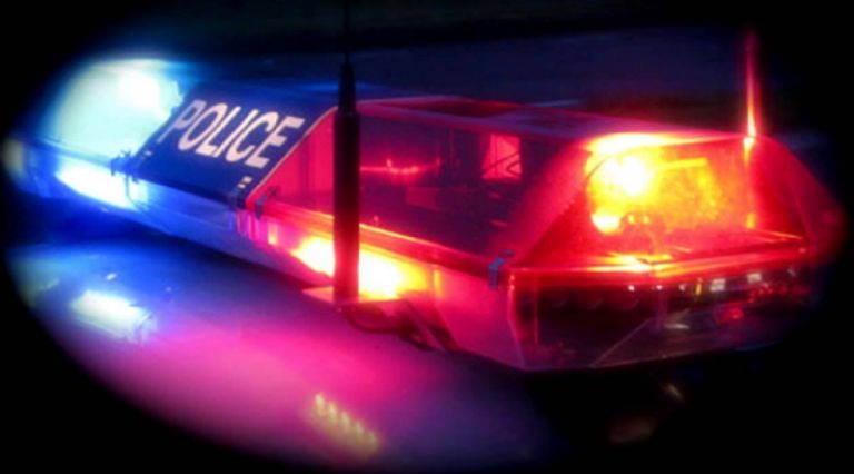 Sujeto es arrestado por la muerte de su madre en EU