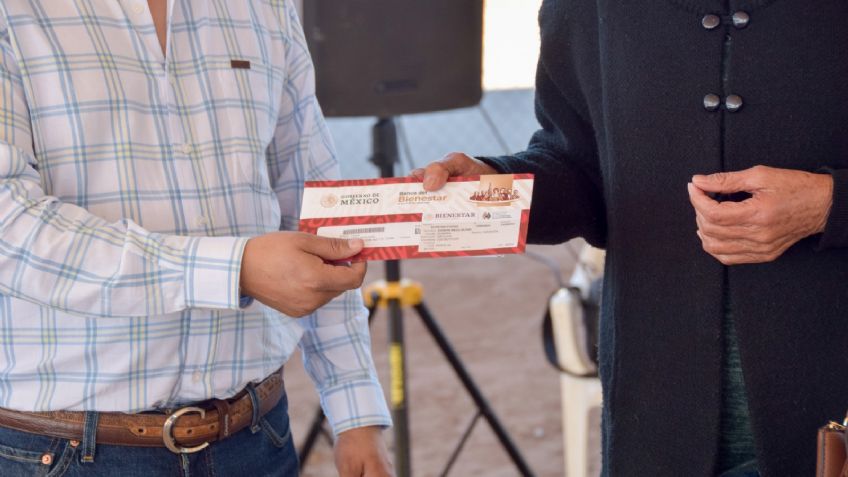 Inicia entrega de tarjetas de la pensión para personas con discapacidad en Edomex