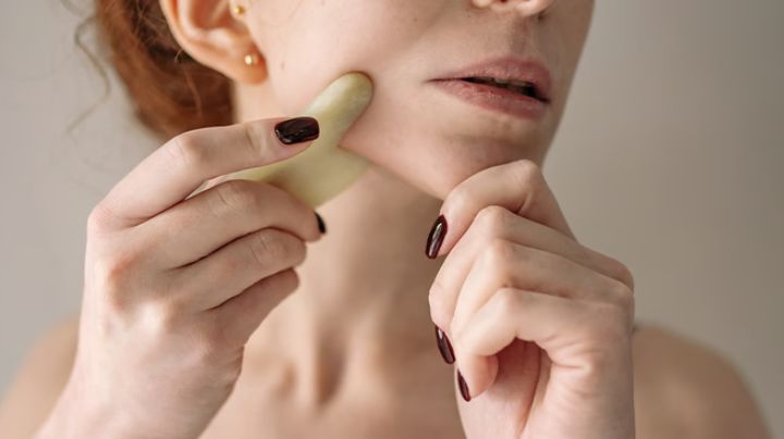 4 formas de descongestionar tu rostro; deja atrás la hinchazón y tez apagada